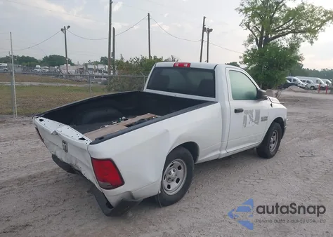 2017 Ram 1500 Tradesman 4X2 6'4 Box из США, поврежденный, VIN 3C6JR6AG0HG760940